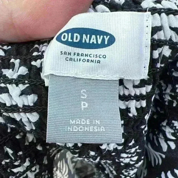 Old Navy Black & White Fit & Flare Skater Cami Dress Summer Sundress Size S - Picture 12 of 12